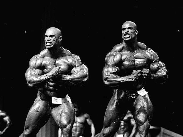 Kevin Levrone (4.) a Ronnie Coleman (1.) - Mr. Olympia 1998