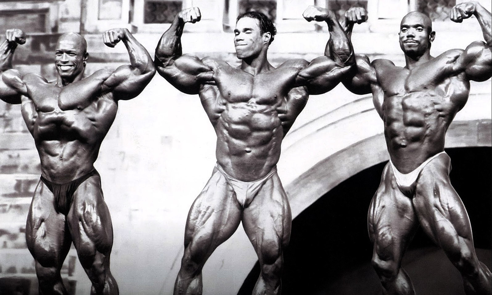 Shawn Ray (4.), Kevin Levrone (2.) a Flex Wheeler (3.) - Mr. Olympia 2000