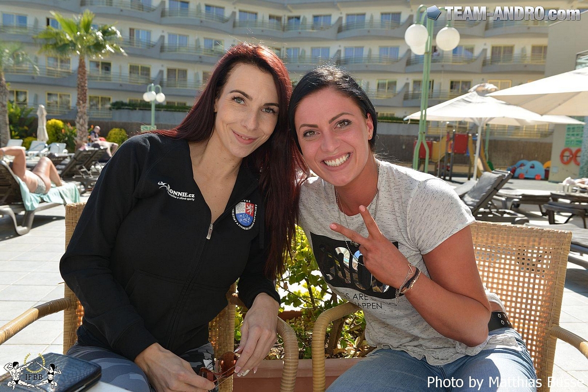 Eli�ka Dombkov� a Ad�la Storzerov�