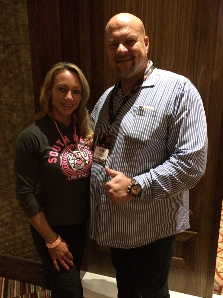 Margita Z�molov� s po�adatelem Arnold Classic Africa 2016 Waynem Pricem