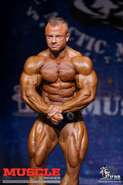 Andrej Mozol�ni