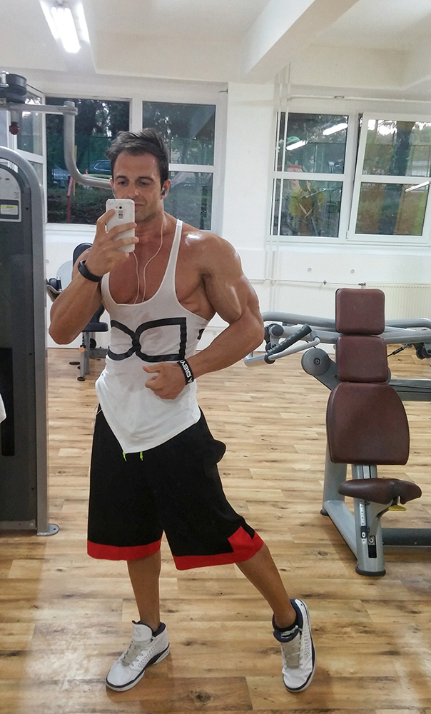 Panos Plangesis p�ed Arnold Classic Europe 2016