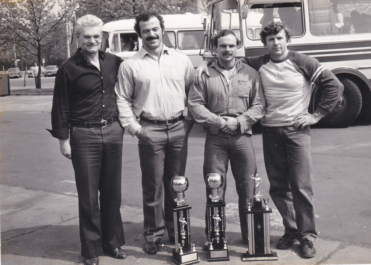 1983 � n�vrat z ME v Malm� � zast�vka v Berl�n� � zleva Ji�� Zaj��ek, Alois Pek, Robert Dantlinger a Lud�k Nosek