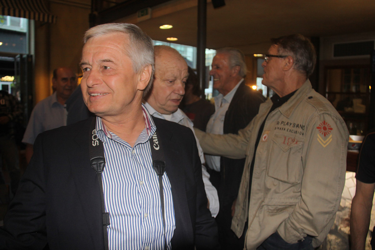 Josef �tajner, v pozad� Kv�toslav �tora, Juraj Vi�n� a Peter Ur��ek