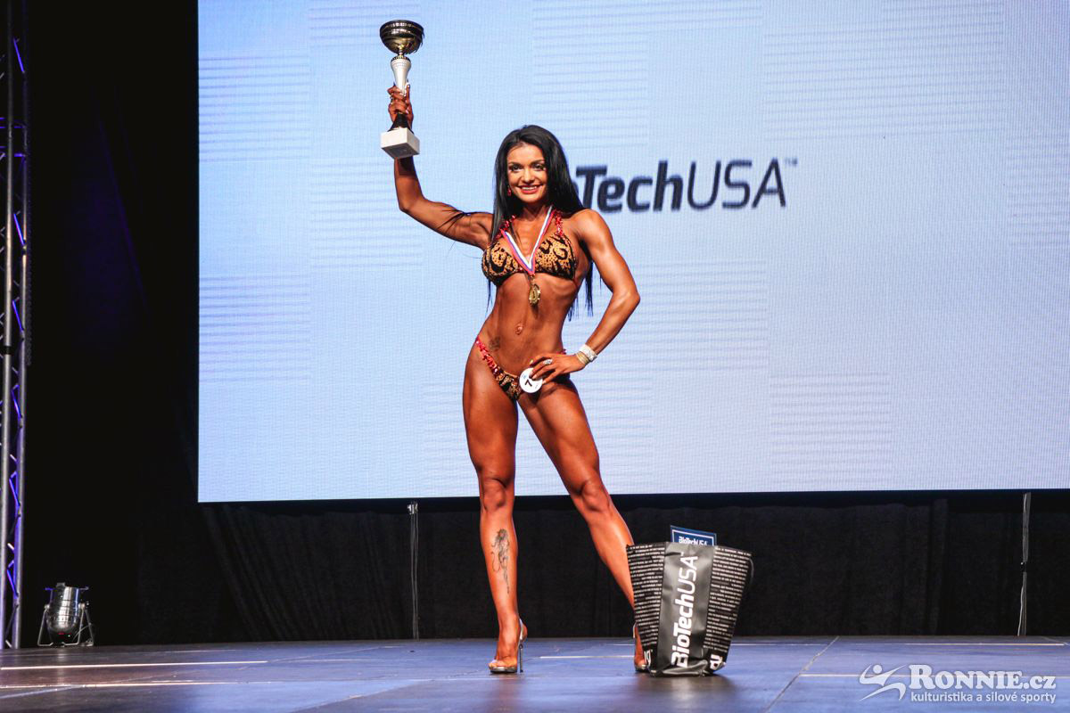 Yuliya Arkhiyereyeva na FitBalance IFBB Czech International Cup 2016