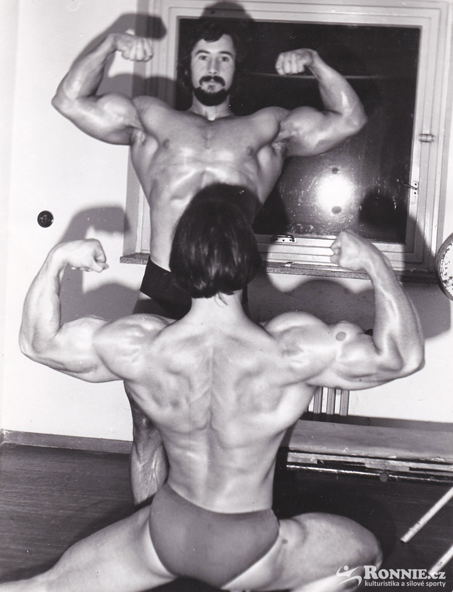 1976 � Pavel Nesn�dal a vp�edu Anton Holi�