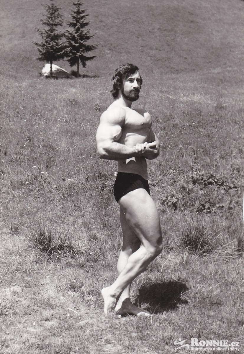 1977 Hradec Kr�lov� � Pavel Nesn�dal t�sn� po sv�m posledn�m mistrovstv� �SSR