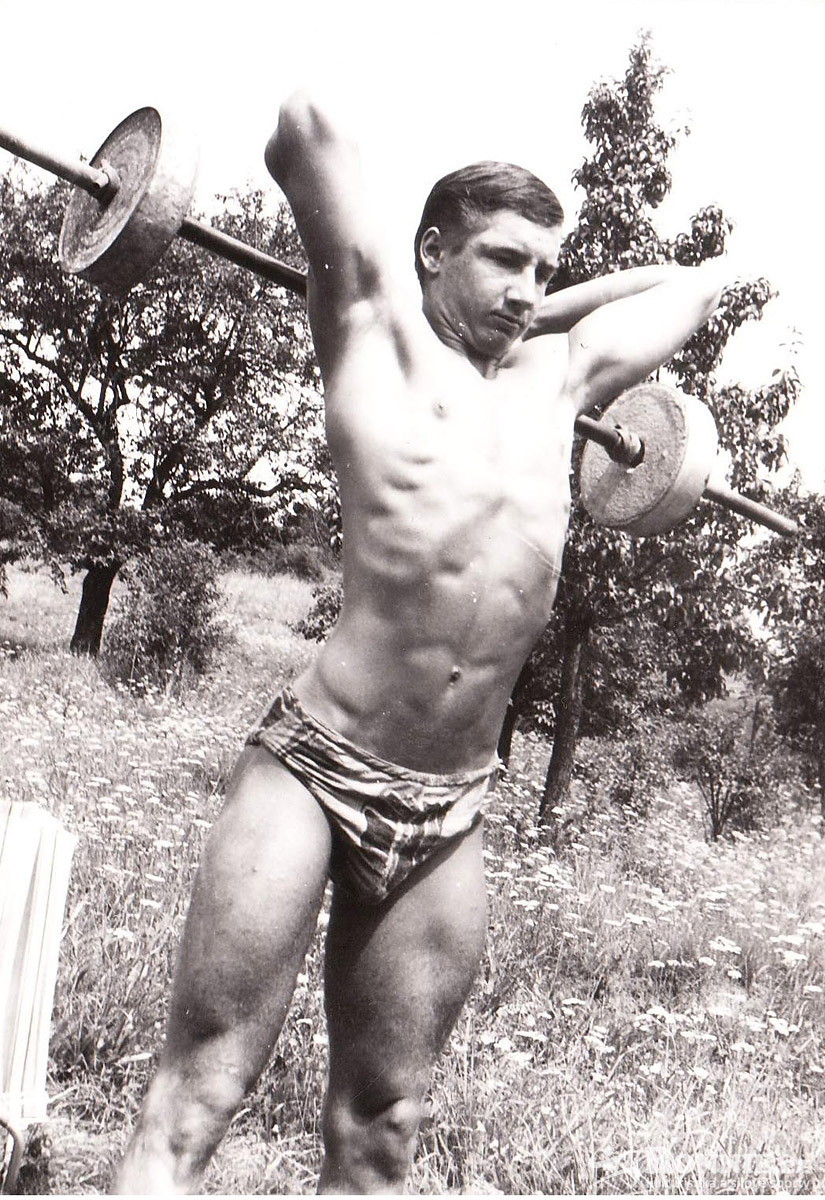 Srpen 1965, Plze� - Roudn� � �estn�ctilet� Pavel Nesn�dal � tr�nink s ru�n� vyrobenou �inkou s betonov�mi kotou�i