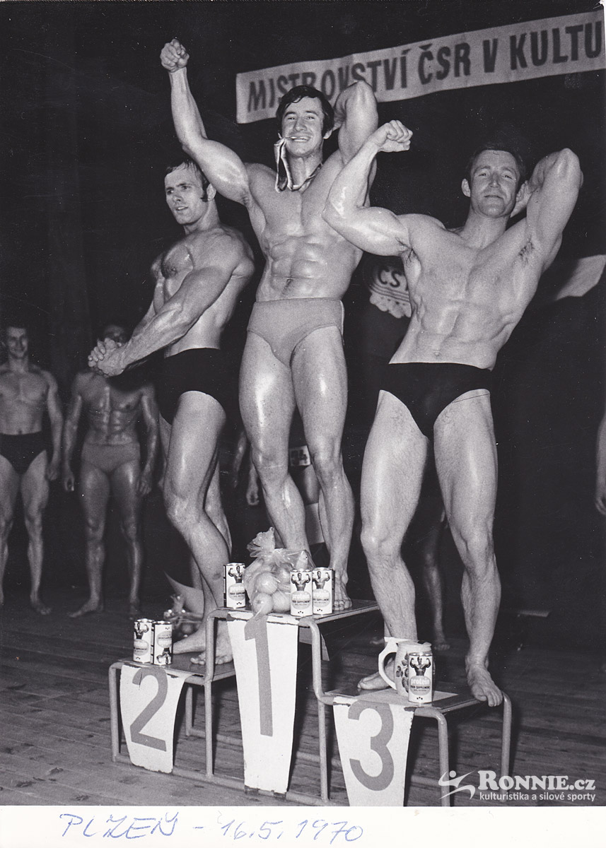 1970 Plze� - mistrovstv� �SR � zleva Otto Dole�al, v�t�z Pavel Nesn�dal a Rudolf Ondr��ek