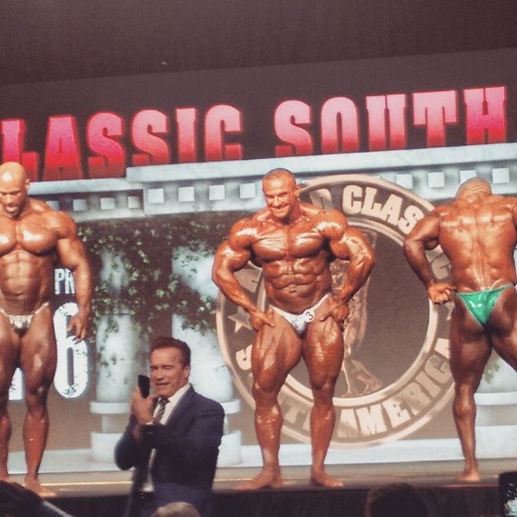 Juan Morel, Arnold Schwarzenegger, Tom� Ka�par, Johnnie Jackson�