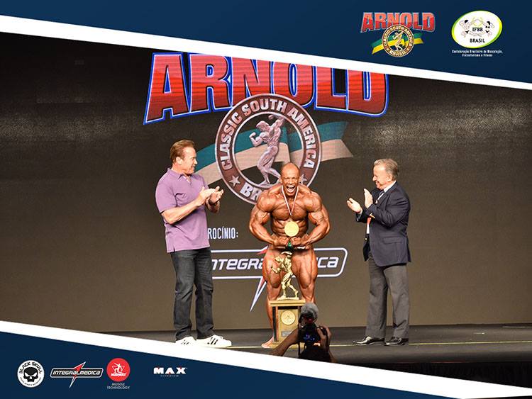 Arnold Schwarzenegger, Jefferson Santos de Oliveira, Rafael Santonja��