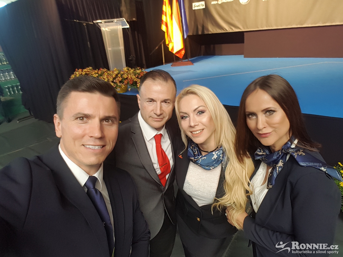 Vja�eslav Vinogradov, Armando Marquez, Natalia Nazarenko�
