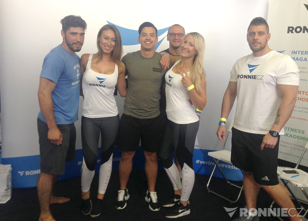 Plank challenge na st�nku Ronnie.cz