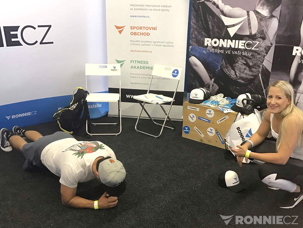 Plank challenge na st�nku Ronnie.cz
