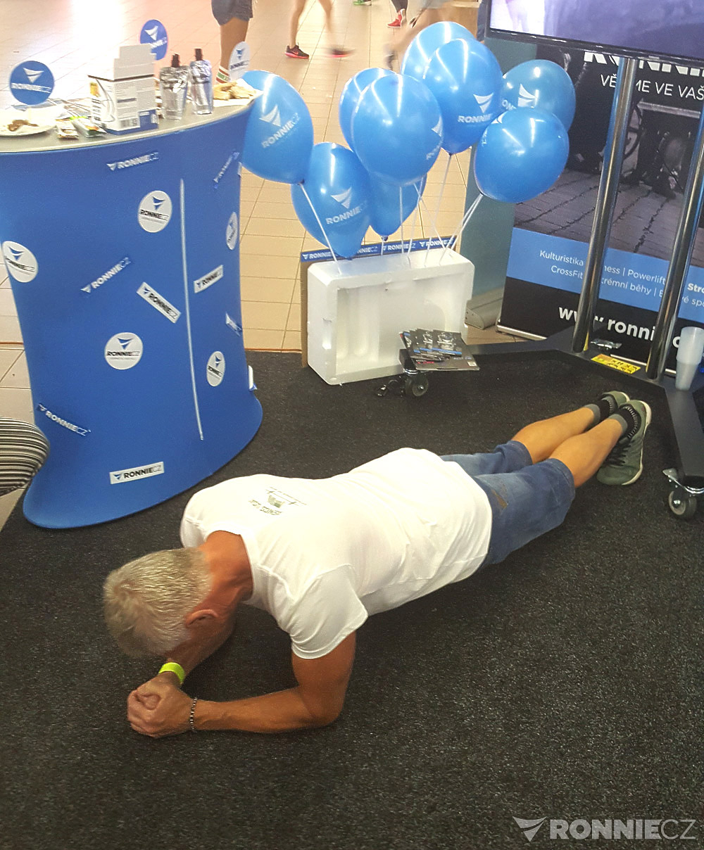 Plank challenge na st�nku Ronnie.cz