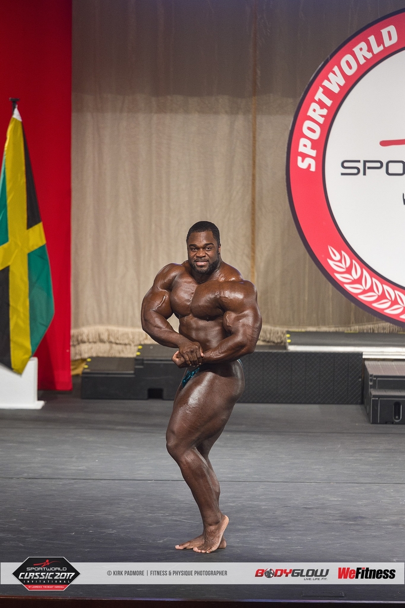 Brandon Curry
