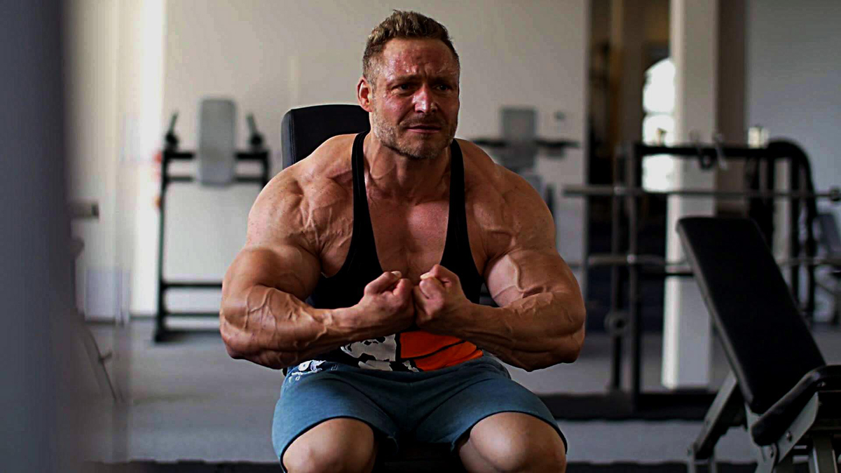 Martin Klus�k