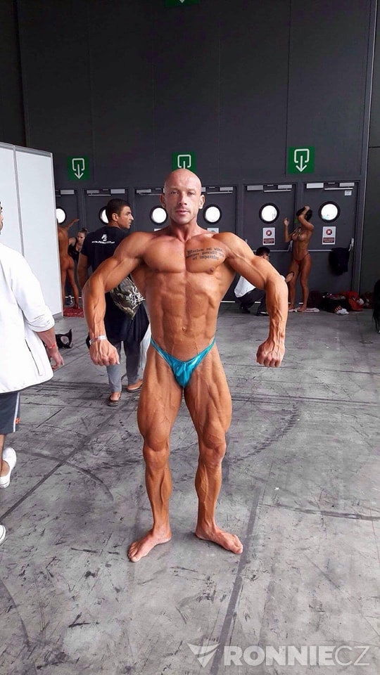 Michal Krop��ek