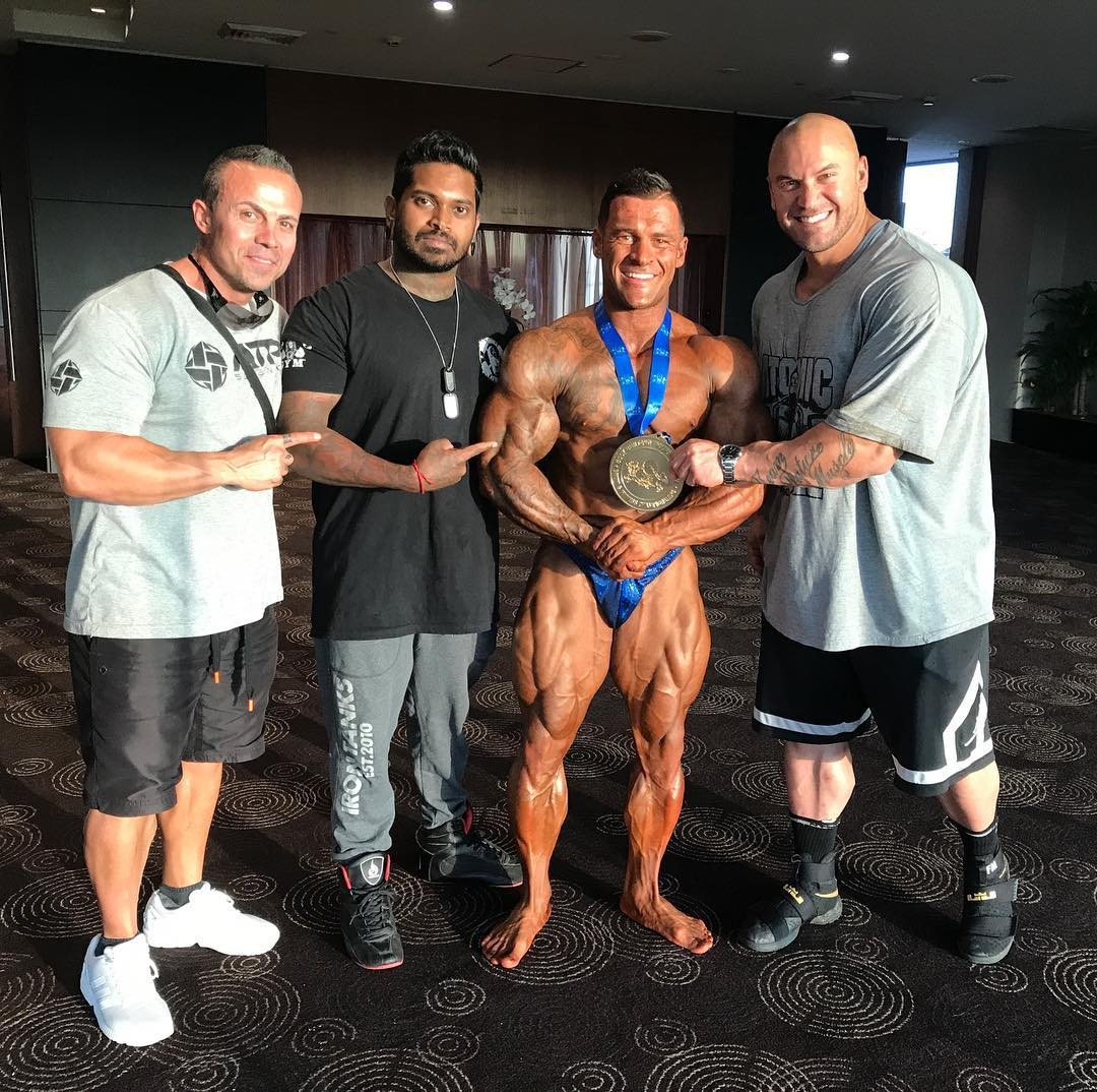 Aaron Polites �