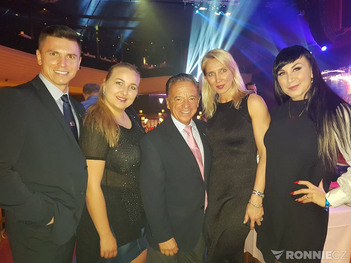 Vja�eslav Vinogradov, Rafael Santonja, Ekaterina Abramova�