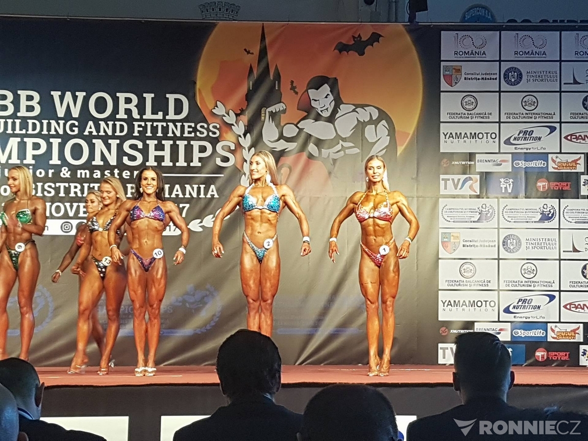 Tereza Linhartov�, Jennifer Ullmer, Johanna Svan�