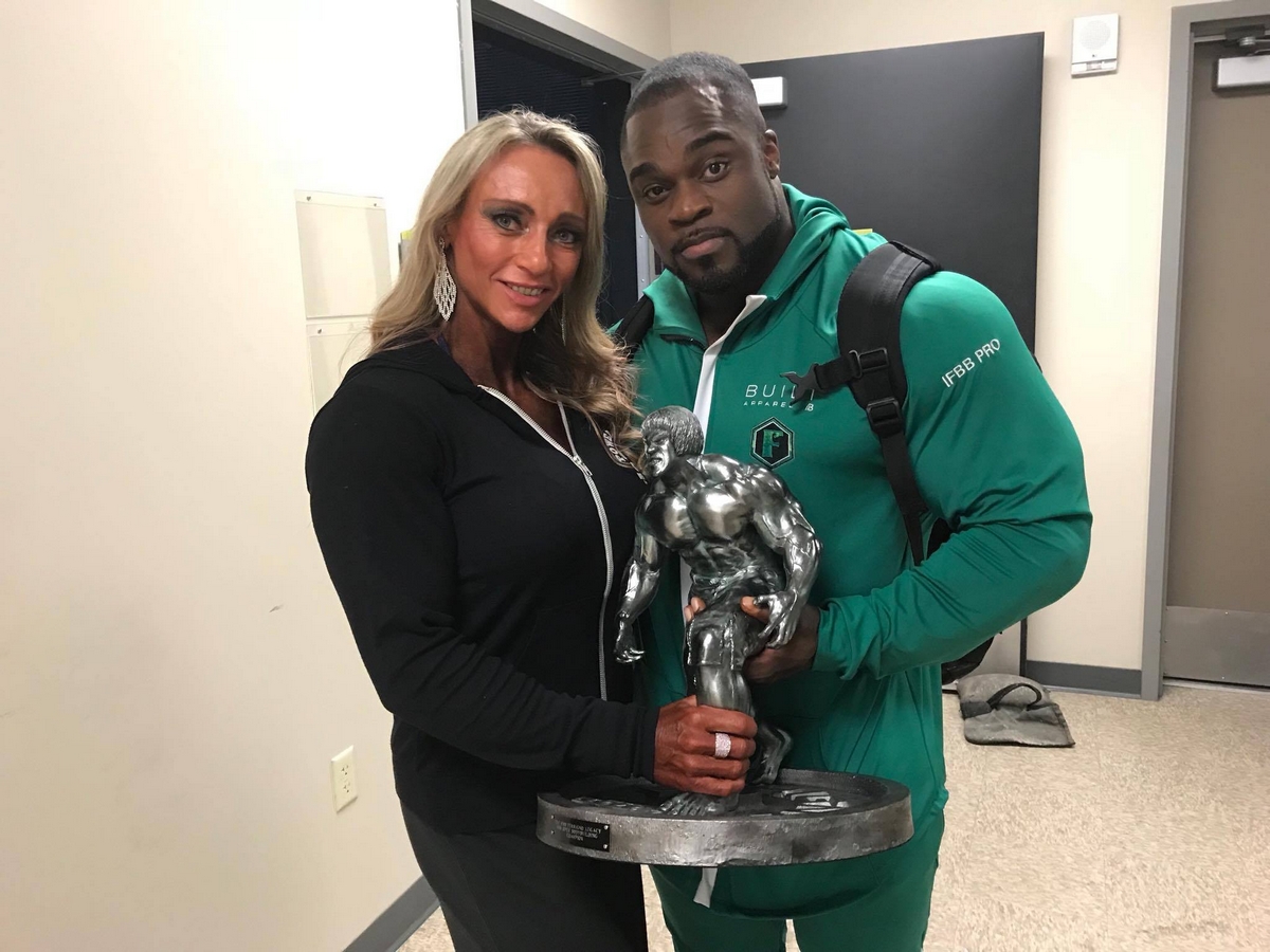 Margita Z�molov�, Brandon Curry�