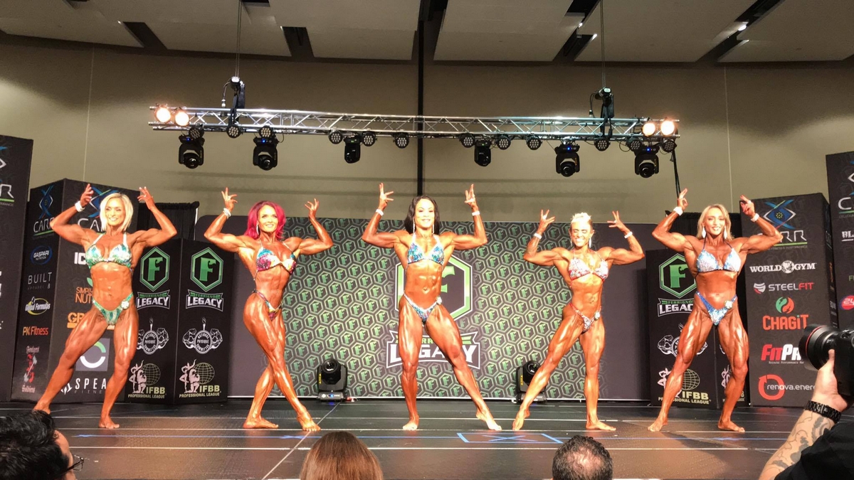 Lise Thexton, Carmen Tochenick, Shelly White, Trish Wood, Margita Z�molovᠠ