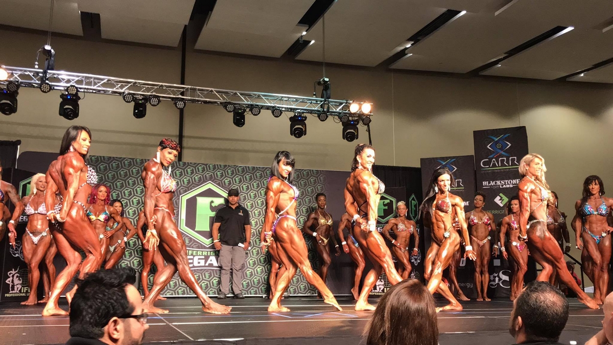 Melissa Pearo, Antoinette Downie, Priscila Cavilha, Valentina Mishina, Tannaz Malekzadeh, Amanda Smith�