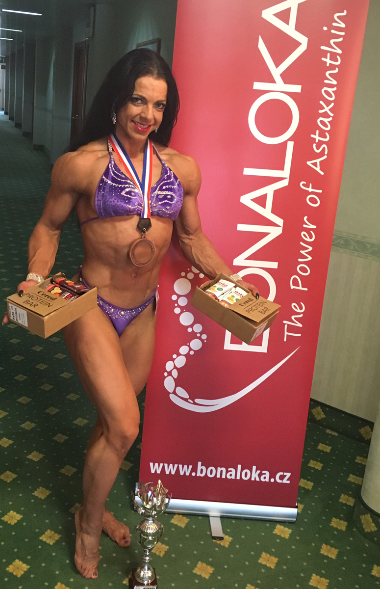 Ivana Dvo��kov�
