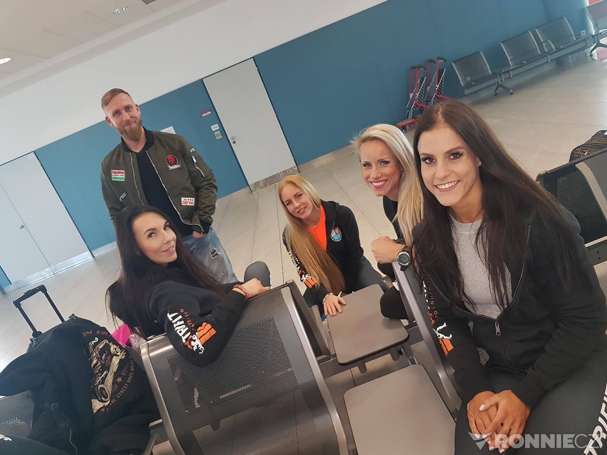 Eli�ka Dombkov�, Lenka �erven� Bo�utov�, Michaela Kohutov�, Tereza Linhartov�