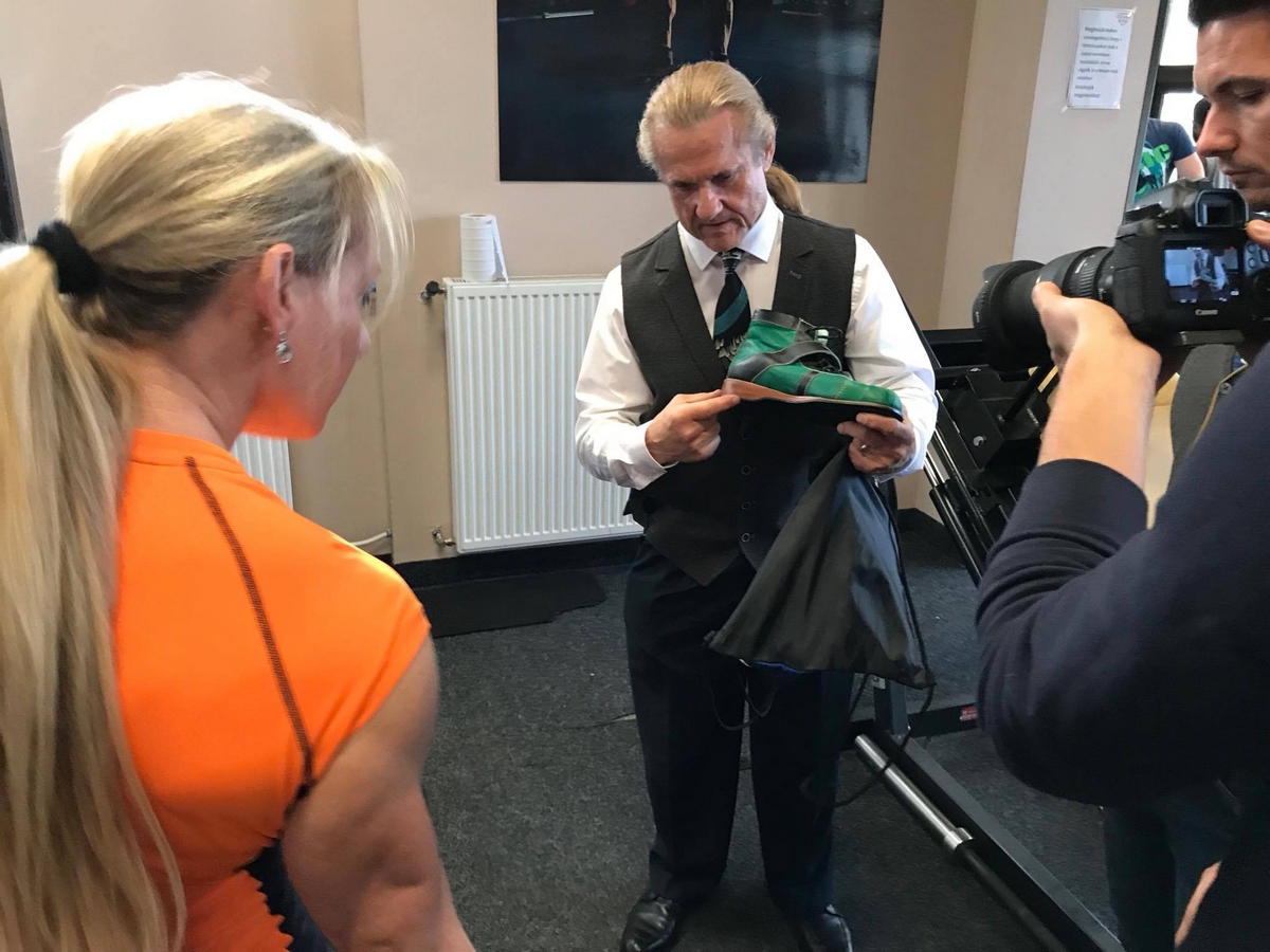 Margita Z�molov�, Tom Platz��