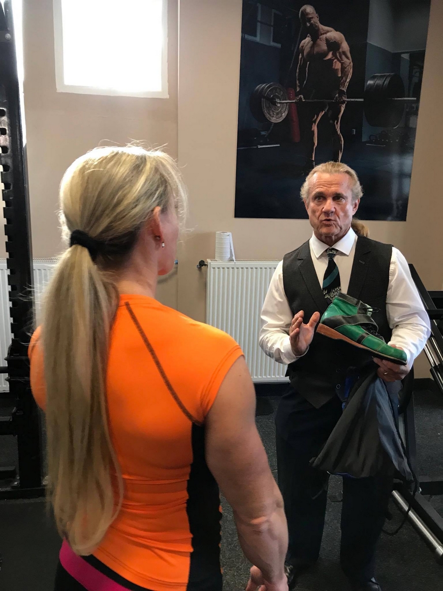�Margita Z�molov�, Tom Platz�