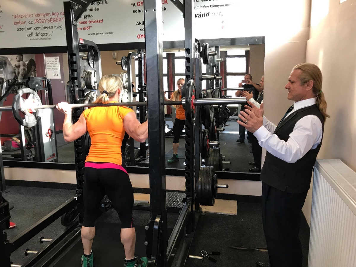 Margita Z�molov�, Tom Platz��