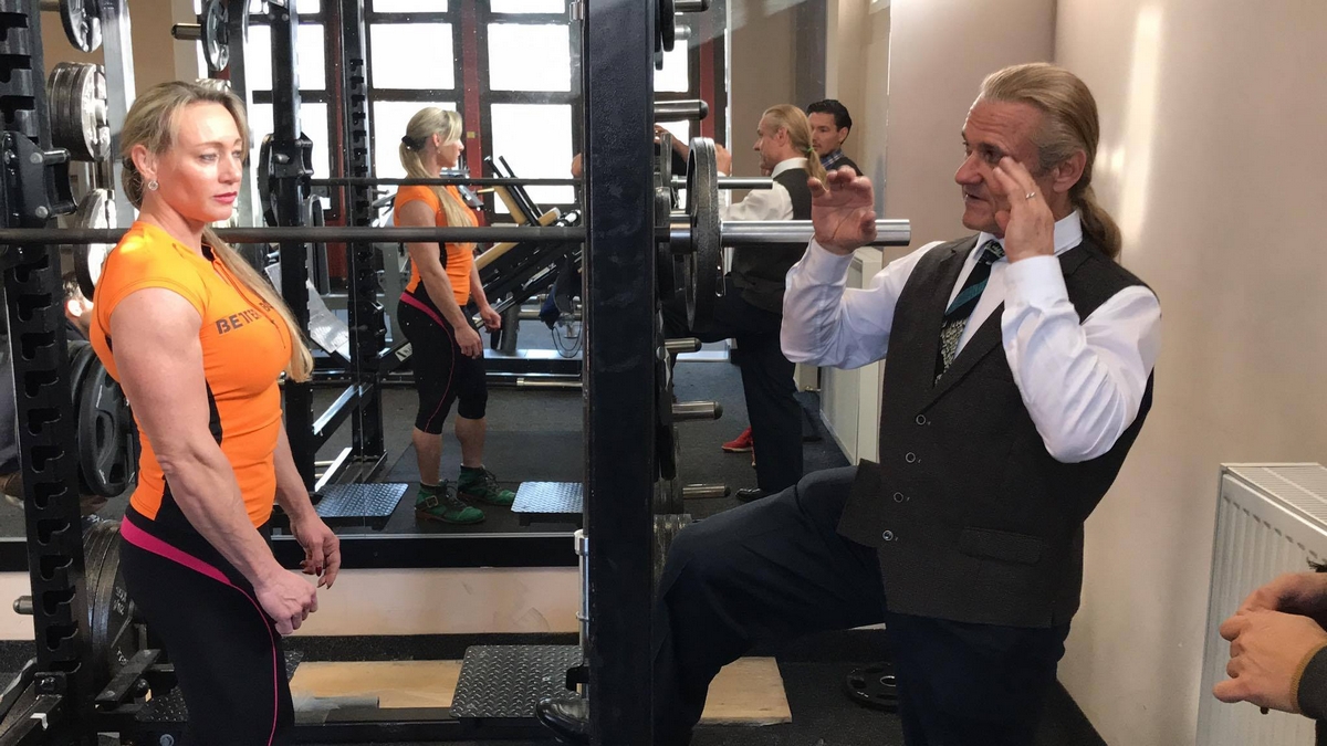 Margita Z�molov�, Tom Platz��