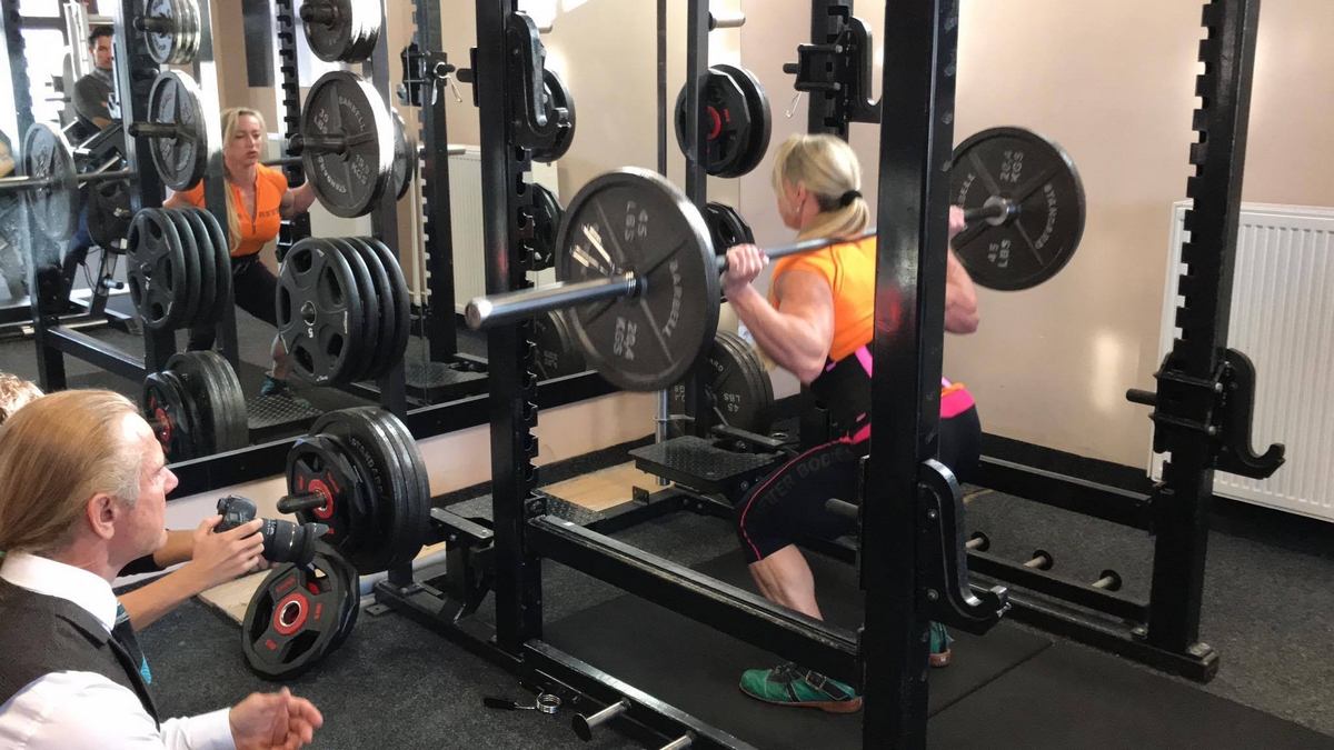 Margita Z�molov�, Tom Platz��