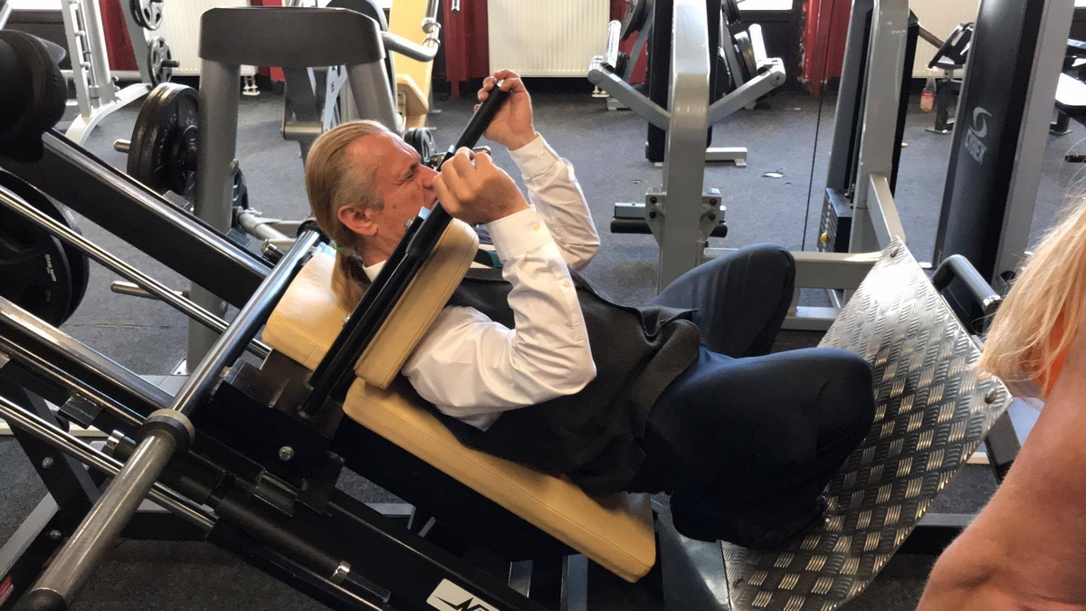 Tom Platz��