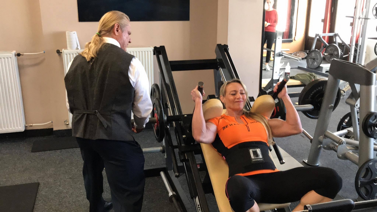 Margita Z�molov�, Tom Platz��