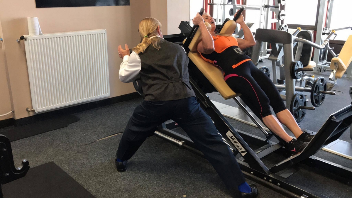 Margita Z�molov�, Tom Platz��