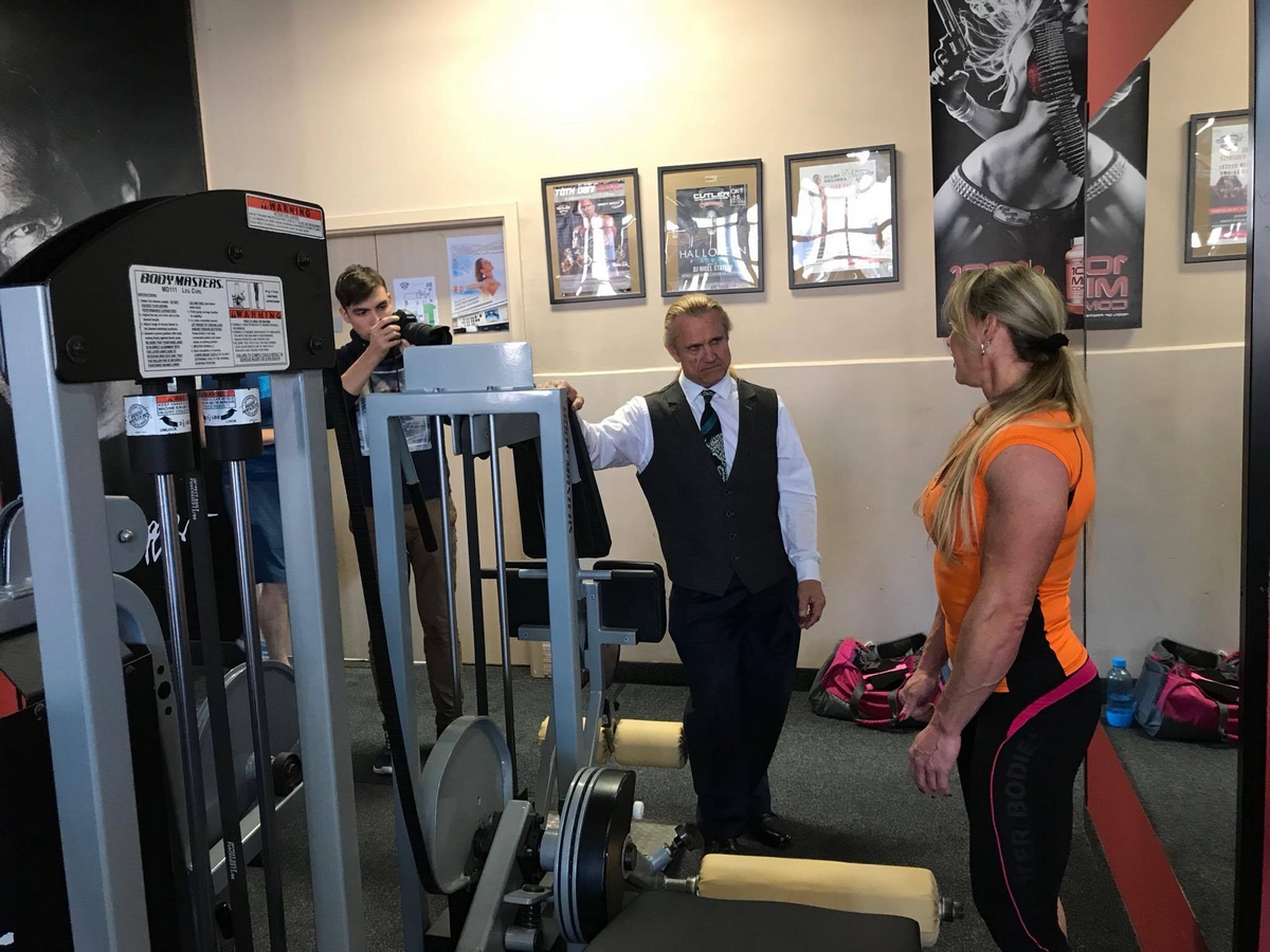 Margita Z�molov�, Tom Platz��