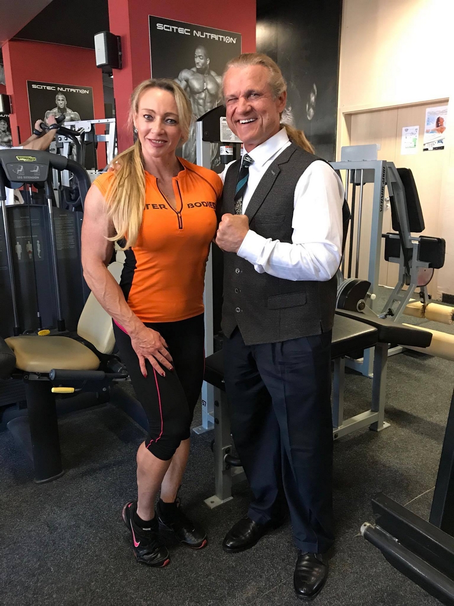 Margita Z�molov�, Tom Platz��