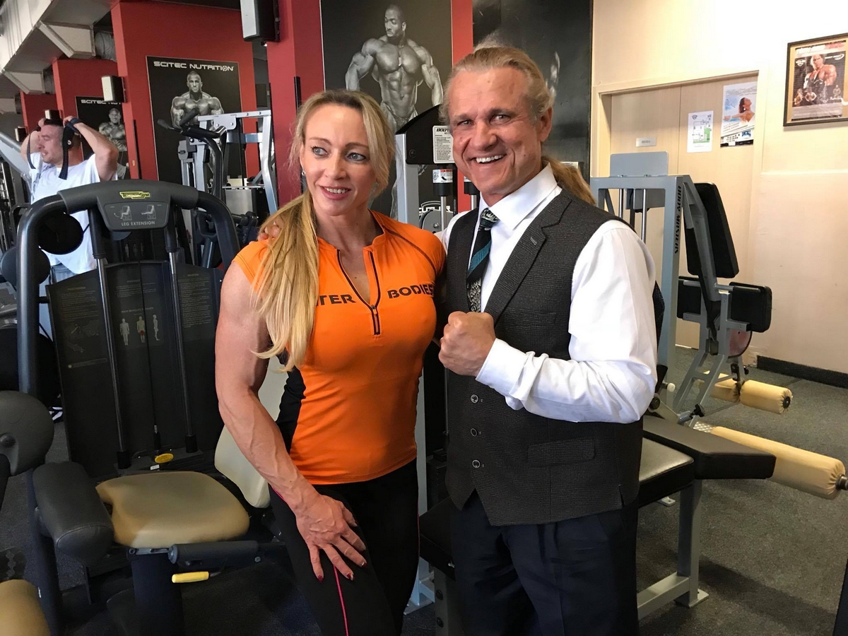 Margita Z�molov�, Tom Platz��