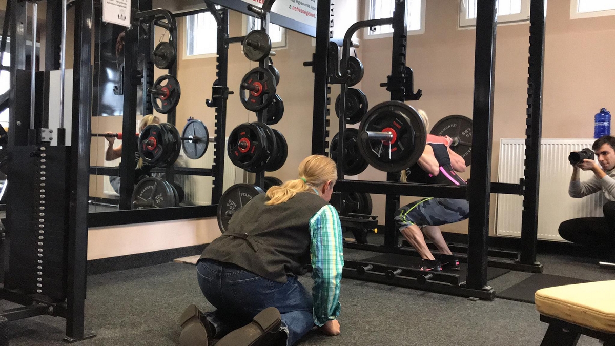 �Margita Z�molov�, Tom Platz��