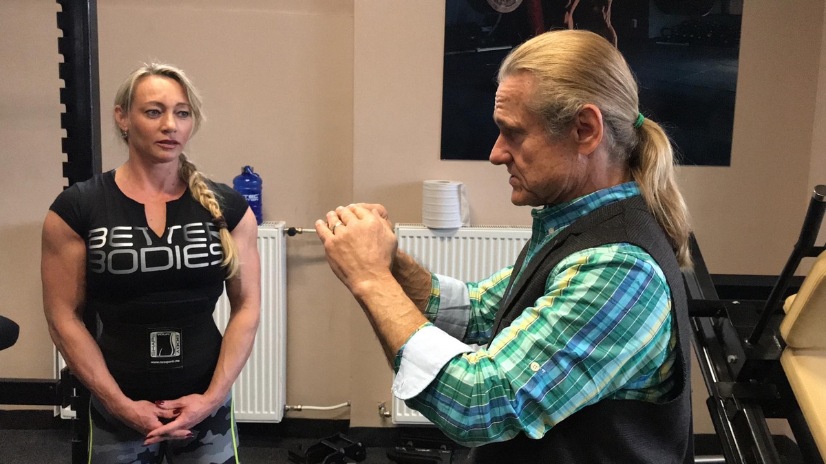 �Margita Z�molov�, Tom Platz��