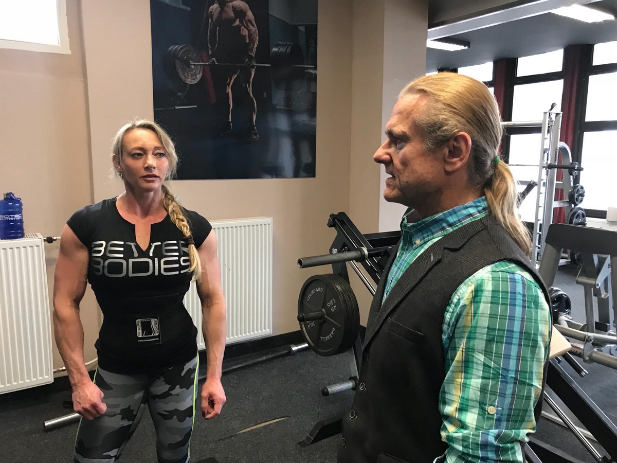 �Margita Z�molov�, Tom Platz��