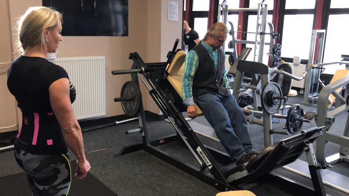 �Margita Z�molov�, Tom Platz��