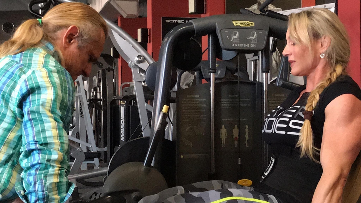 �Margita Z�molov�, Tom Platz��