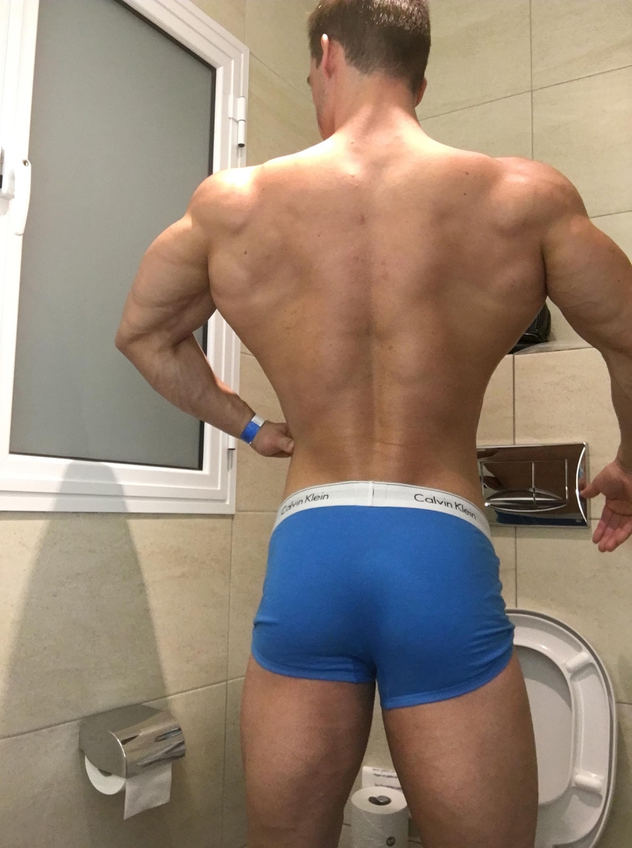 Michal Komosn��