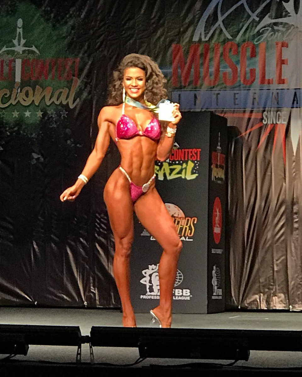 Etila Santiago�