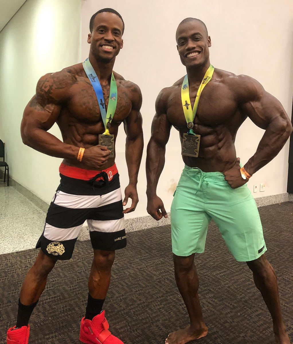 Andre Smith, Fernando Chala�