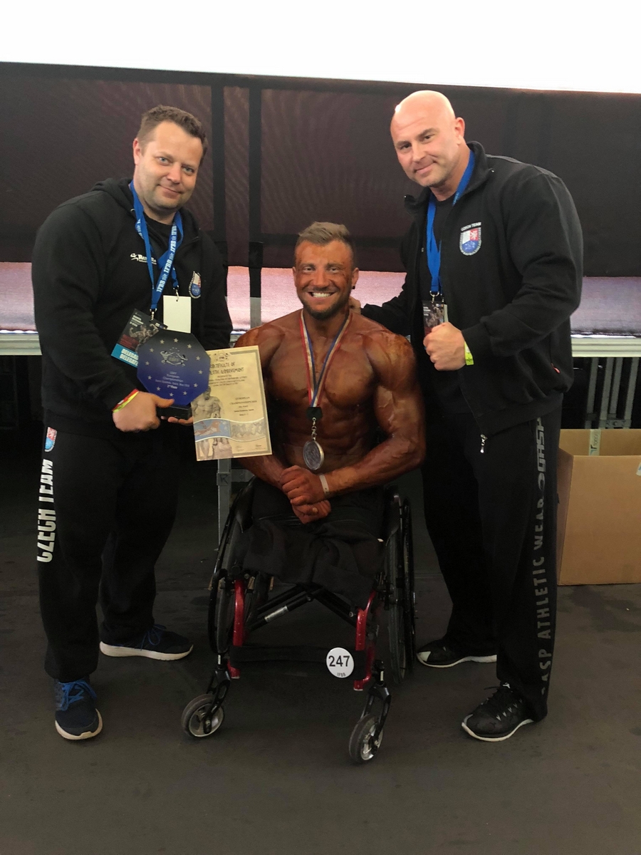 Martin Novotn�, Petr Kl�ma, Tom� Bure��(foto: Martin Dvoro���k)����